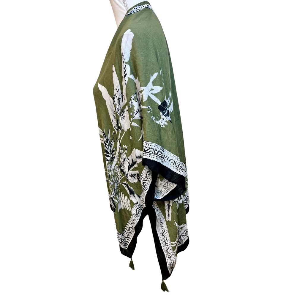 VINCE CAMUTO Green Floral Kimono Wrap O/S Tropical Tassel Boho Chic - Picture 8 of 11